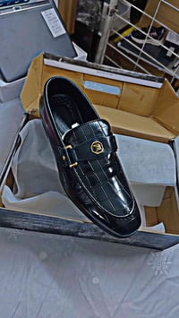 مقاس ٤٢ • ملابس