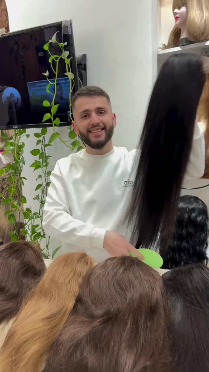 اللهم صلي على محمد وآل محمد 🇮🇶🇮🇶توفرة باروكات شعر طبيعي باب اول مع ضمان 🇮🇶🇮🇶جوده عاليه واسعار مناسبه 🇮🇶🇮🇶للحجز والاستفسار ***********
