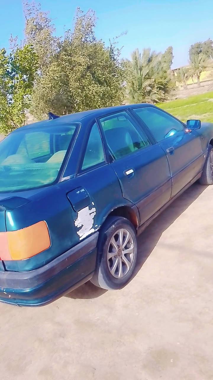 السلام عليكم اودي موديل 92 رقم مثنى سيارة بلاد مابيها صبغ مكان السماوة سعرها 26 ***********
