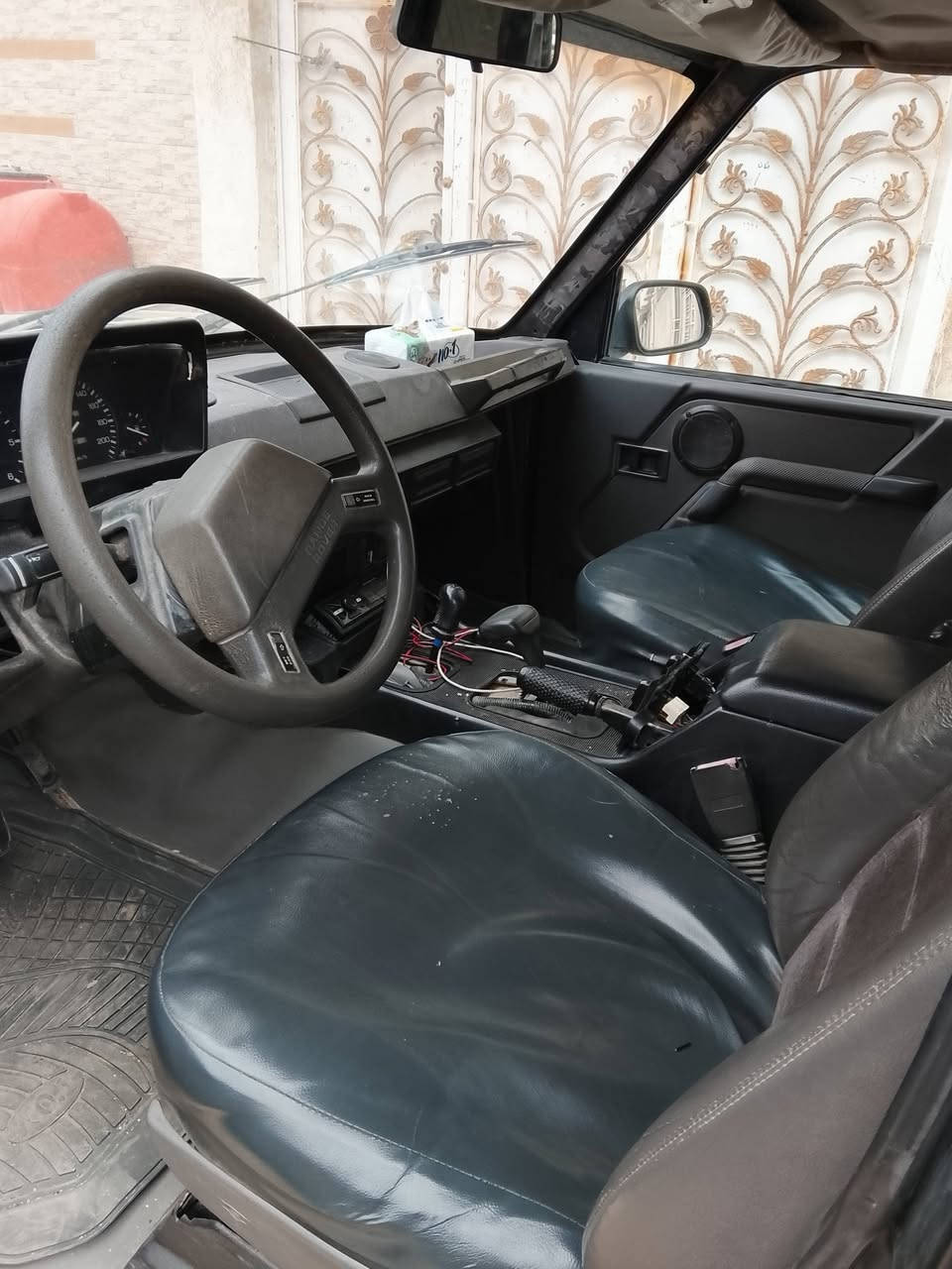 السلام عليكم رانج البيع موديل 94رقم بغداد سياره جاهز سعر 45 وبيه مجال رقم تلفوني ***********
