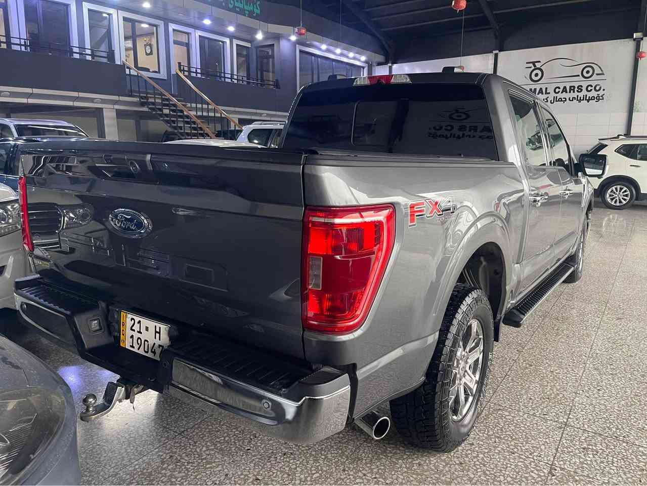 سڵاو هاوڕێیان فۆرد F-150 2021 وارد ئەمریکی XLT بێ بۆیاخ سەیارەکە زۆر جائیز و تازەیە بە نسبەت لێدراوی هیچی نییە ٢ پەڵە تەعدیلی بچوک ئێرباگ بەس سوکان سیستمە سەیارەکە زۆر جوان و تازەیە ٩٩،٠٠٠کم ڕۆشتووە سعری ٢٨٨ گەڵاو معامەلە (***********) السليمانية, العراق
