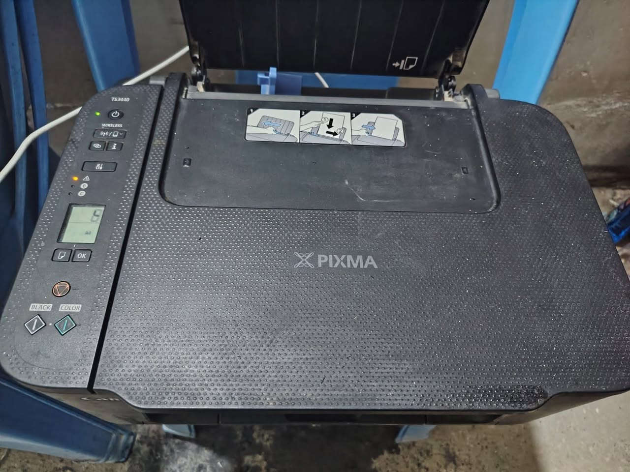للبيع 

طابعه #برذر  T536 
طابعه #كانون  TS 3440

الابرذر مابيها شي شغاله
بس الاسود يخربط
الالوان مابيهن شي

محتاجه واحد يفتهم بيها
هذا التيست test مالتها 👇 بصوره

الكانون هم شغاله بس ماعرف شبيها ماتسحب ورق
ويطلع بيها كود E03
 
ابيعهن سويه مابيهن مفرد
اثنينهن ب 160
مجال بسيط حك الجيه


**إذا كنت صاحب هذا الإعلان وتريد حذفه لأي سبب، رجاءا أرسل رسالة إلى الدعم الفني**
