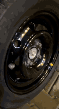 سياره سمند للبيع 2012 ناطقه بغداد رقم جديد انكليزي الهلال الخلفي بي صبغ..السياره ماشيه 173 حقيقي ..مصفره هيئه وغرامات ..كير ومحرك وتبريد خير من الله تخم تايرات . المكان حي العدل قرب محطه بنزين لؤلؤه سعرها 45 وبيها مجال
رقم التليفون‏‪0773 420 8892
