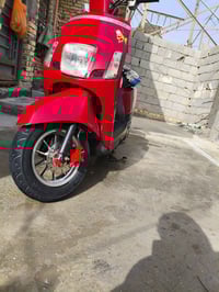 ماكس بوليس • ٢٠١١ • محرك نضيف