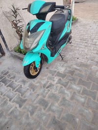 دراجه لبيع كله شغاله كهربائيات بس هندر يفلت من دكه مصوره كدامك سعره ٨٠...