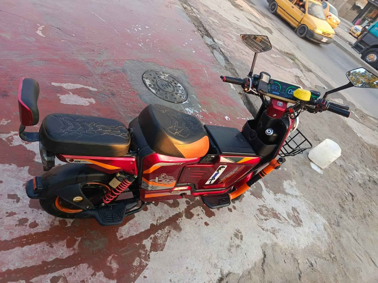 السلام عليكم 
دراجه شحن للبيع 
5 بطاريات 
4 واكفات 
وحده تشتغل 

سعر 600 وبيها مجال 
***********
بغداد
