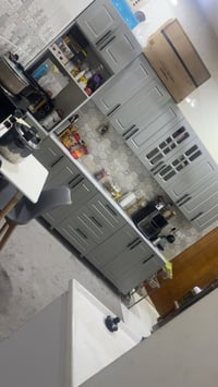 للبيع   كاونتر تركي تفصال لون مميز مودرن خشب اج دي اف داخل خارج   نظيف...