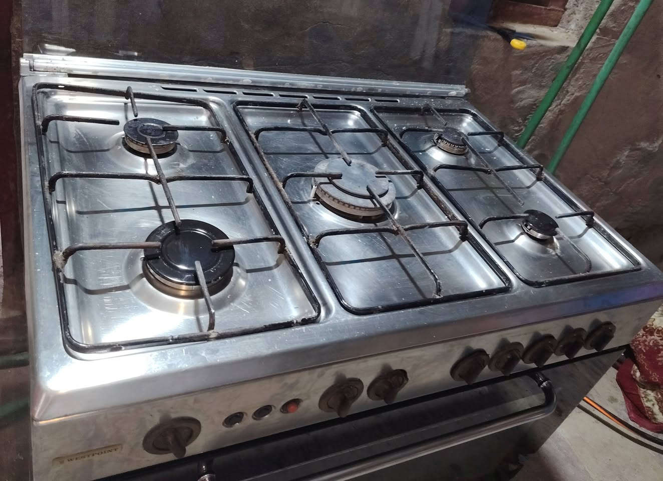 السلام عليكم طباخ للبيع نوعيه مصري مكاني ناصريه ***********
