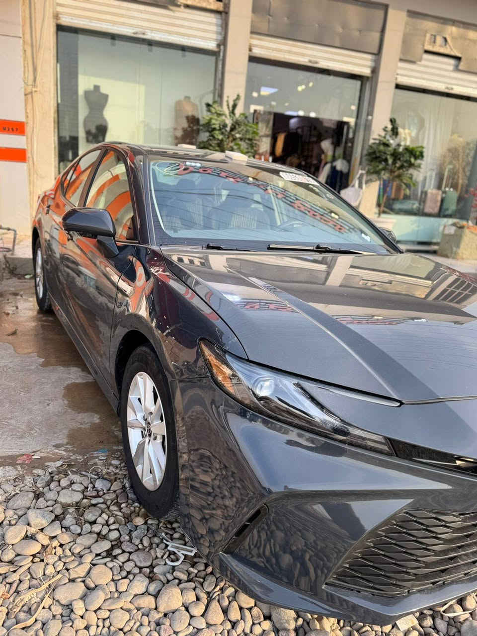 االسلام عليكم
كامري هايبرد
2025 دخول جديد رقم بغداد
مكينه2.500 بانزين و هايبرد HEV 
فئة ال Le ماشيه 33 الف ميل
حساسات
تحكم ستيرن جهتين
رادار امامي
رادار جانبي
قياده ذاتيه
كروز سرعه
مانع انزلاق
مانع تصادم
حساسات ضغط الاطارات
بك لايت لد   LED
لايت زنون امامي بلادي LED
ويل 18
محدد مسار
تصحيح مسار
حساسات ستيرن التنبيه  
مودEV
اوتو هولد
 بصمه
3أنظمة قياده ECO / Normal / Sport 
قطعتين تبريد
سايد بريك بصمه
نضامGBS + خرائط
اوامر صوتيه وتسجيل صوتي
كامره خلفيه
منافذ تايب سي 
شحن لاسلكي 
وبعد بيها مواصفات معروفه
سعر194بيها مجال شي بسيط
مكانها  صلاح الدين سامراء 
‏  التواصل عبر الاتصال فقط ووتساب *********** 
ضرر امامي وبيها ملاحضات بسيطه 
والضرر مرفق بل الصور
