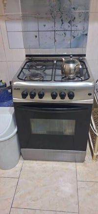 طباخ نظيف سعر ٩٠ الف ٠٧٥٠٣٧٤٠٠٠٨