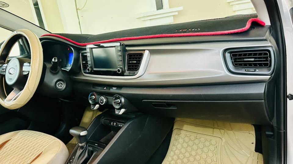 🚗 كيا ريو 2020 للبيع (بحالتها)
• الموقع: الرمادي.
• المحرك: 1600 (نشط جداً).
• اللون: سيلفر (فضي).
• الحالة: السيارة نظيفة جداً، المحرك والبدي بحالة طيبة.
• ملاحظة: يوجد خلل في الكير (يحتاج تصليح أو تبديل)، والسعر مراعى جداً بسبب هذا الخلل.
للاستفسار أو المعاينة: (***********)
