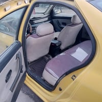 سمند موديل 9 نضيفه ما بيها تبديل ولا صبغ بس الدوسات غرامه عليه أربعين ...
