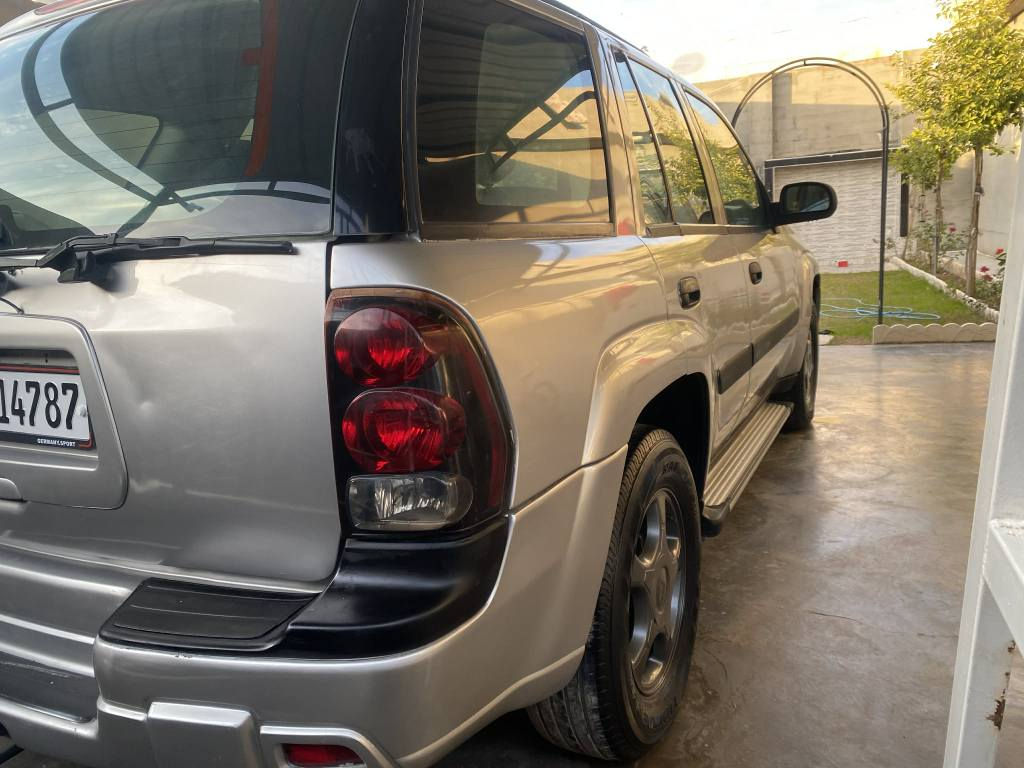 شۆفرلیت بلایزەر‌ سبوغ عام‌ بۆجوانی بی لیدراو سەنوی‌ تازەیە تا 2031  
بدون ضربه كلشي مابي فقط صبوغ عام 
سنوي رقم جديد حتا 2031
مکان کرکوک ‌‌‌‌/ رقم وتساب/***********
سعر السیارە 70 كركوك, العراق
