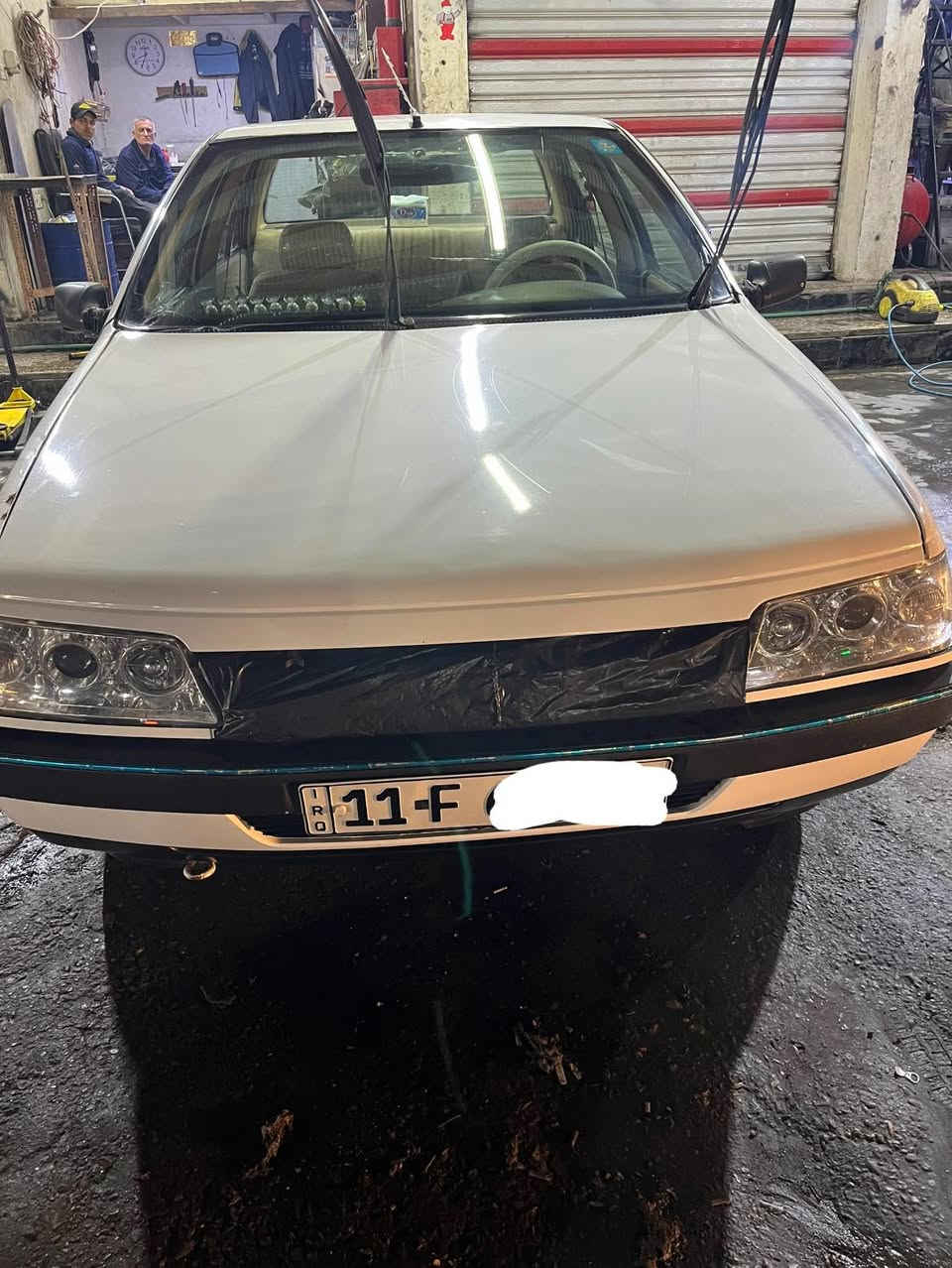 السلام عليكم بيجو موديل2010 سيارة مال بيت بسمنة تبريد تدفئة مكينة مكفولة تخم تاير كهربائيات بلادية صدر جديد السعر 38 بيهة مجال رقم دولي سنوية 26 شهر 4 مكان السيارة الزعفرانية رقم التليفون ***********
