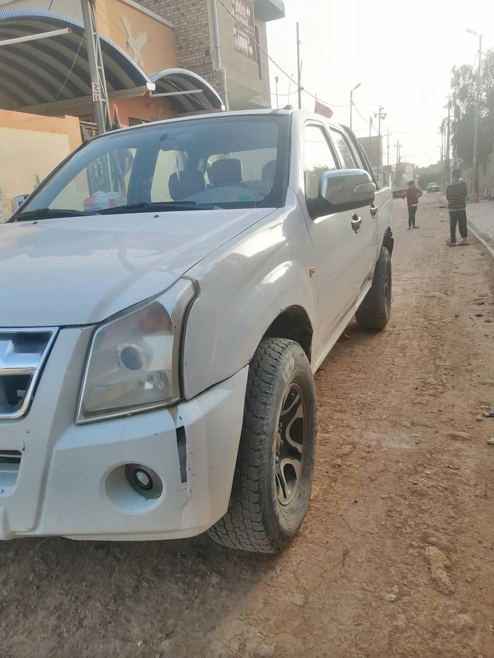 سلام وعليكم بيكم جمبي 2015 تحويل ثاني  رقم نكليزي جديد السعر ٧٠ وبيهه مجال  نتصال فقط ***********
عنوان سيارة ديوانيه قضاء الحمزة الشرقي
