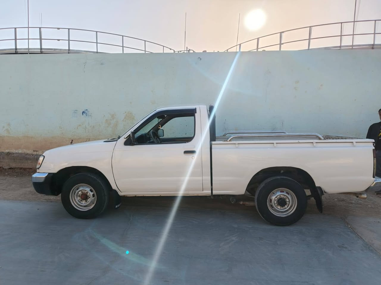 سلام عليكم بيكم نيسان مديل 99 شكل 2000 رقم نجف سنويه جديده بعد شهر وتخلص تريد تحويل تريد وكاله سياره شاصي مكفول بدي مكفول خياس ماكو حداديه تخم تايرات سياره جاهزه عله اخر حبايه سياره مال جناي مكينه ثري واي سعرهه 60 وبيهه مجال الشراي وسعرهه مناسب رقمي واتساب وتصال فقط ***********
