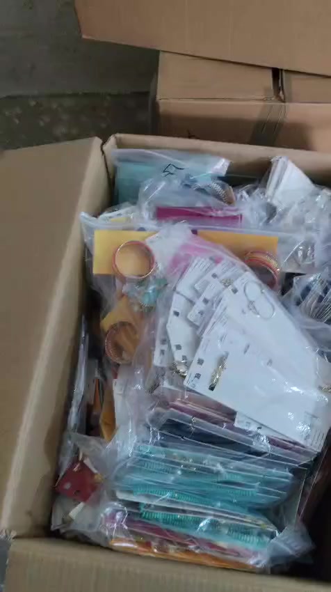 موجود انواع اکسسوارات


**إذا كنت صاحب هذا الإعلان وتريد حذفه لأي سبب، رجاءا أرسل رسالة إلى الدعم الفني**