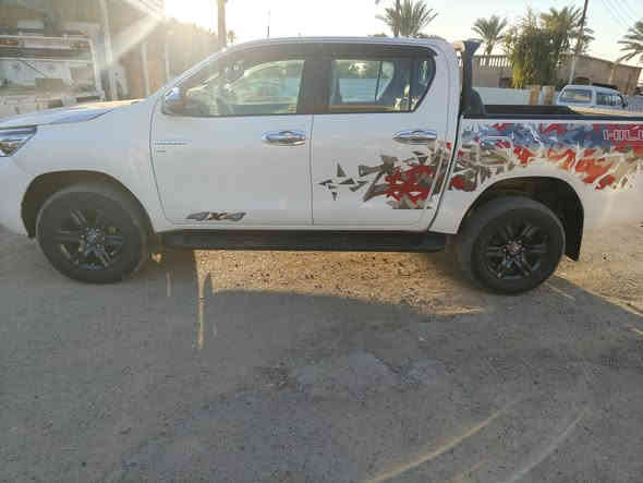 السلام عليكم بيكم هيلوكس تي ار دي موديل 22 ماشيه 83حقيقي تايرات شركه بيه سعر355اوبيه مجال بسيط 
كفاله رقم تلفون ***********/***********
