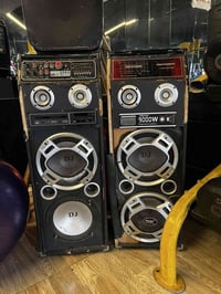 ئەم دوو دی جەیە زۆر پاک و بێکێشەو فوول سەوتە بۆ فرۆشتن و مەجالیشی تیای...