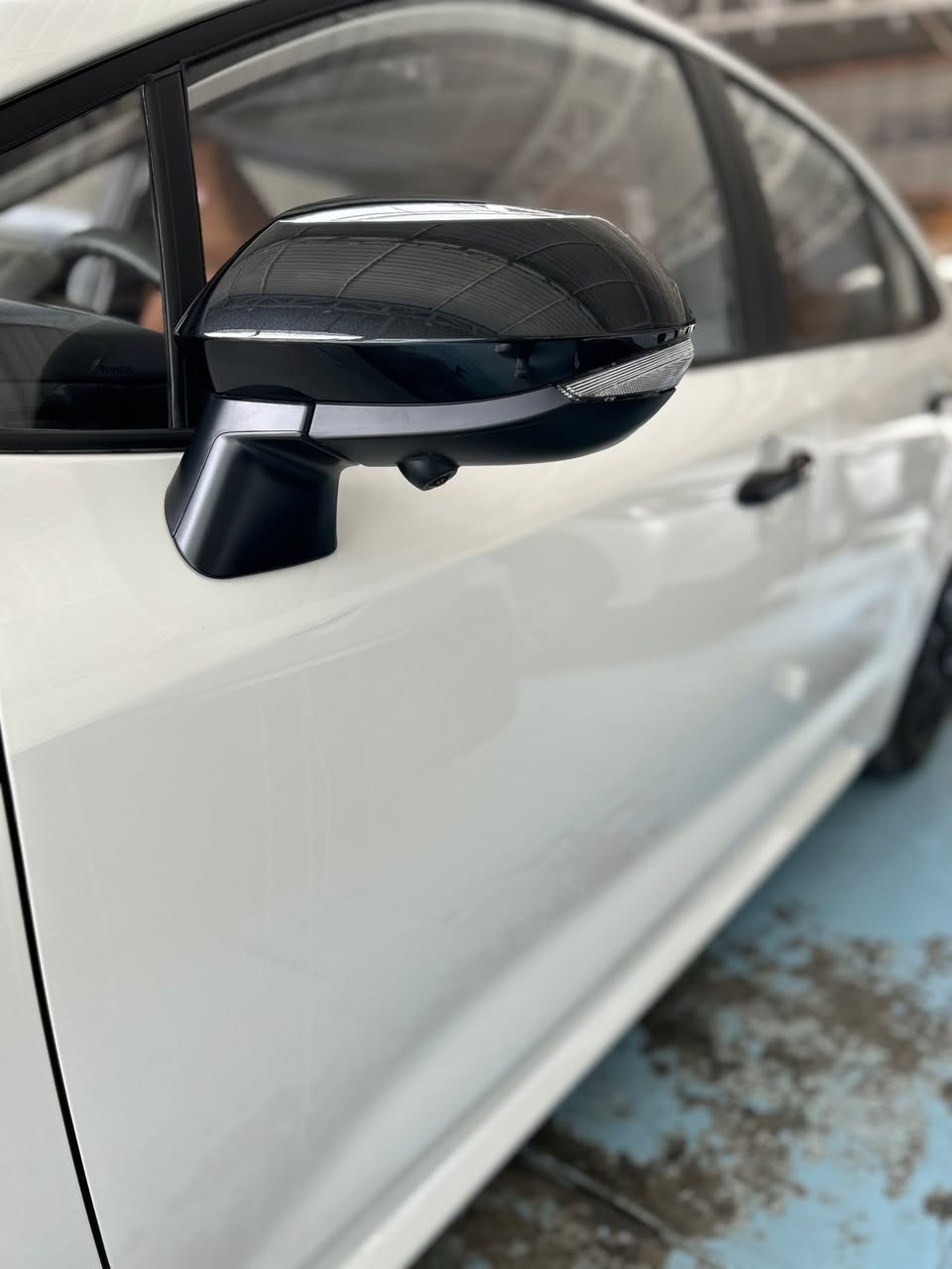 تويوتا كورولا GR هايبرد 2025 – فخامة رياضية باستيـراد خاص
فول مواصفات🔥🔥

📍📍تميز عن الجميع بسيارة تجمع بين الأداء، الأناقة، والتوفير – متوفرة الآن حصرياً لدى معرض القمة

المواصفات: – محرك 1800 سي سي هايبرد – 4 سلندر

1️⃣– ناقل حركة E-CVT ناعم وذكي

2️⃣– تصميم خارجي رياضي بلمسات Piano Black

3️⃣– مقاعد جلد راقية (ألوان: أحمر – نيلي– مشمشي)

4️⃣– مقعد كهربائي واحد

5️⃣– فتحة سقف

6️⃣– 4 كاميرات رؤية محيطية مع نظام تسجيل

7️⃣– شاشة وسطية تدعم Apple CarPlay وAndroid Auto

8️⃣– دخول ذكي + تشغيل بصمة

9️⃣– رادار أمامي + تنبيه مغادرة المسار

🔟– أنوار LED أمامية وخلفية

1️⃣1️⃣– جنوط GR قياس 17 إنش

1️⃣2️⃣– عداد ديجيتال + تحكم من الستيرن

1️⃣3️⃣– مكيف أوتوماتيكي ثنائي المناطق

1️⃣4️⃣– نظام تثبيت سرعة

🔥🔥تستلم رقم  بغداد – وسنوية

💵💵السعر: 26,500,000 دينار فقط💵💵

📍المكان: معرض القمة – بغداد / البياع  المدخل مقابل صناعة  البياع

للاستفسار:

***********

***********
