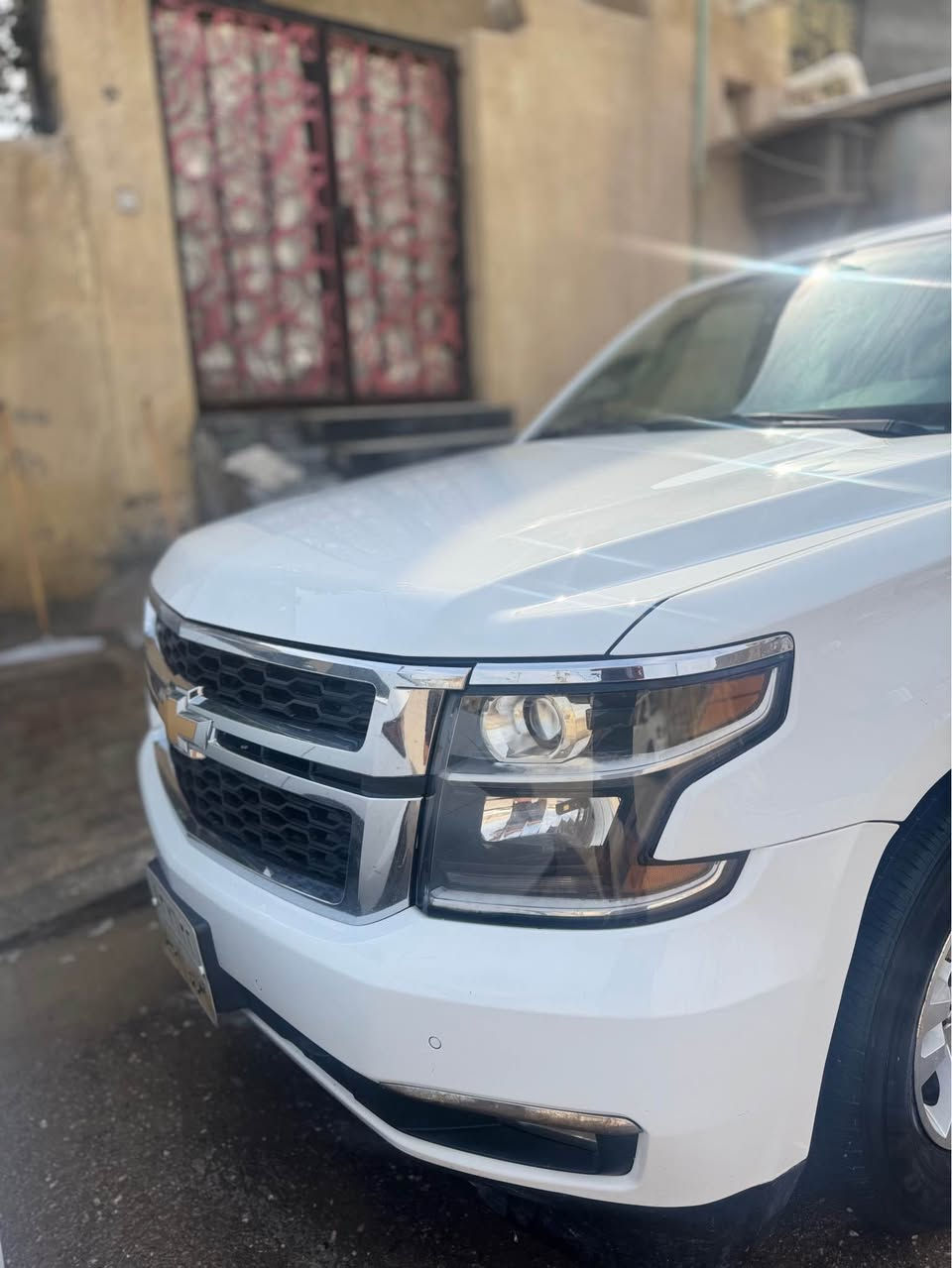 شفروليه تاهو موديل 2017 خليجية LT عداد المشي 102 الف . السعر المطلوب 320 $، مع مجال للتفاوض. السيارة باردة، مع بداية جيدة ومقصورة أمامية مريحة جهة السائق فقط. يوجد بعض العيوب، مثل رش على باب خلفي صدر السيارة في الجزء السفلي، بدون أي تأثير على الأداء. لا يوجد أي مشاكل أخرى في السيارة.
***********.  وتساب او اتصال البصرة, العراق
