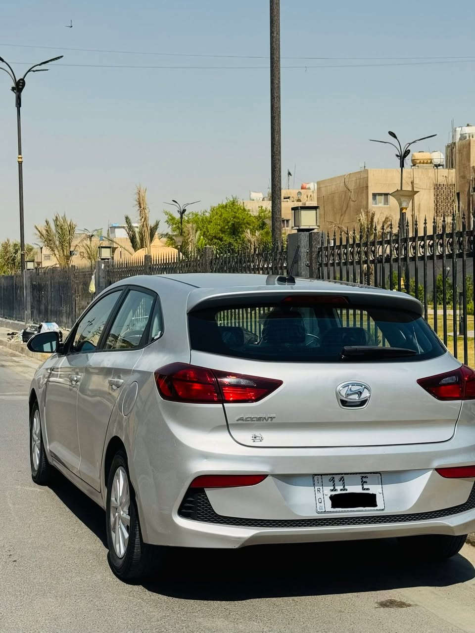 للبيع Hyundai Accent 2019
رقم بغداد الدولي 
محرك ١٨٠٠ مكفول 
كير AT مكفول 
باتري جديد
صدر على وضع الشركه 
تبريد تدفئه فول
تدفئه كشنات 
تحكمات ستيرن جهتين حاكيه اتصال بلوتوث
شاشه كبيره + كامره خلفيه 
ويل كب بلادي تخم تاير جديد
دواخل نضيف جدآ + لايت زنون 
ماشيه 100,000 قابله للزياده 
موقع السياره بغداد
السعر ٩٧ للأستفسار اكثر الاتصال :***********

