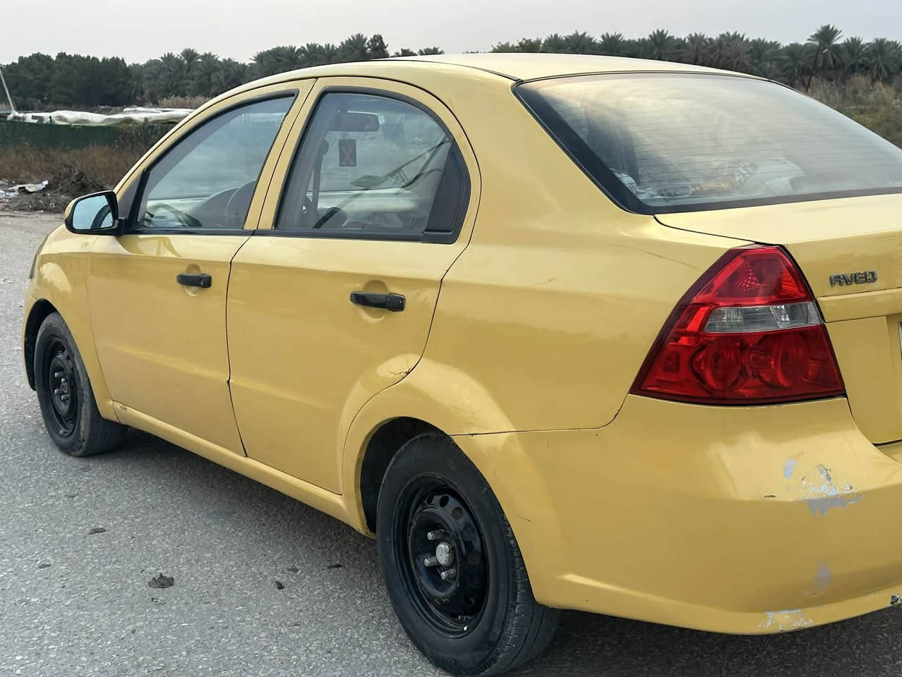 السلام عليكم 
افيو 2009 مكفوله كفاله عامه من الضربه القويه كير ومكينه كفاله حداديه جديده تخم تاير السعر 52 وبيه مجال 
اتصال ***********
