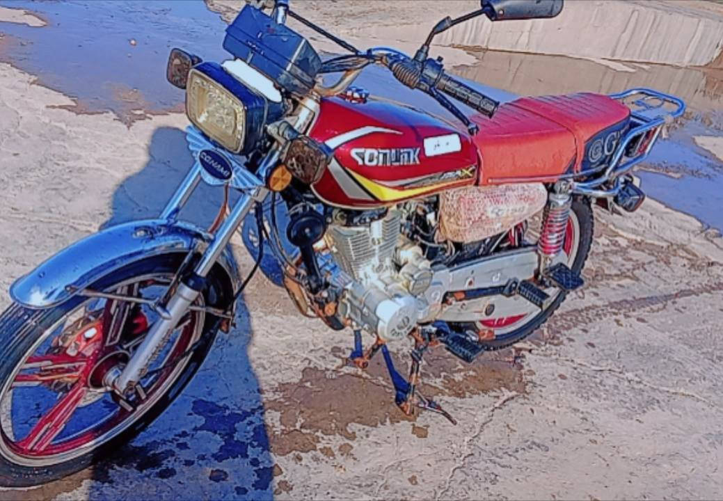 سيفان مديل 2023  كفالة عامة علة كل عيب 550 وبي مجال قليل  ***********
