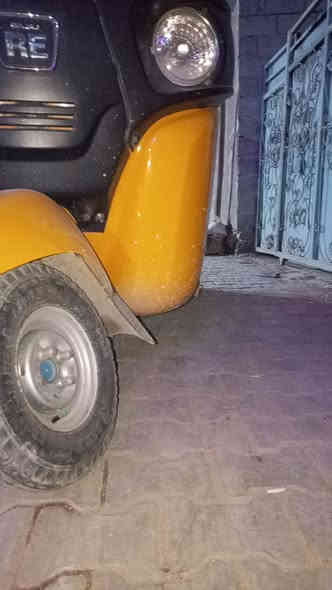 سلام عليكم تكتك مديل 19تكتك حلوه ونضيفه بس هاي التكمه كدامك ويرادلها شويه تترتيب وسعر 4ونص وبيها مجال مكاني بغداد رقم ***********
