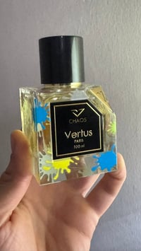 عطر كاوس • فيرتوس • مستخدم ١٠ رشات