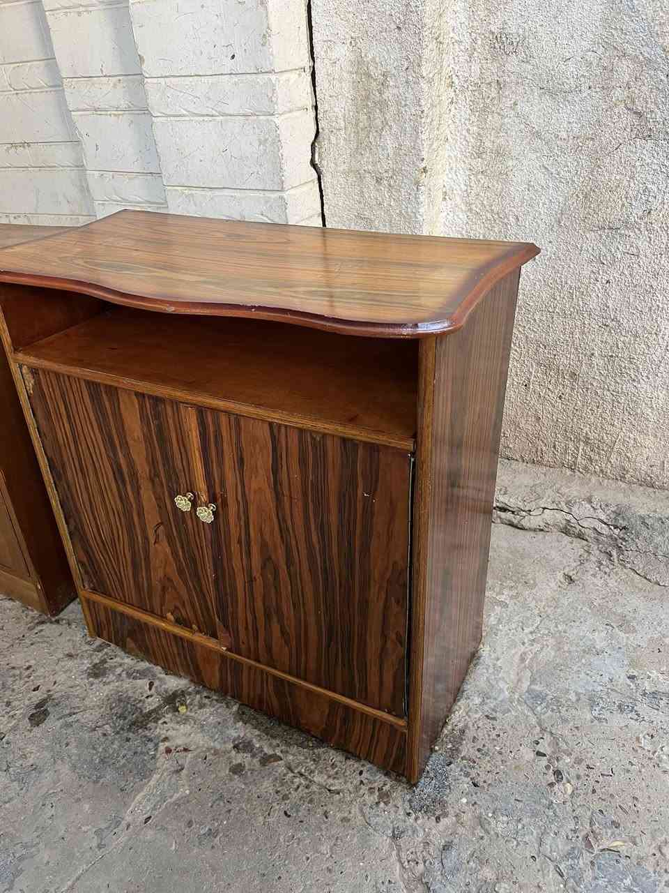 عندي هاي البوفيهات للبيع نضيفات صاج حلوات استعمال قليل السعر الواحد 25الف اي استفسار. خاص اكو توصيلل 👍👍


**إذا كنت صاحب هذا الإعلان وتريد حذفه لأي سبب، رجاءا أرسل رسالة إلى الدعم الفني**