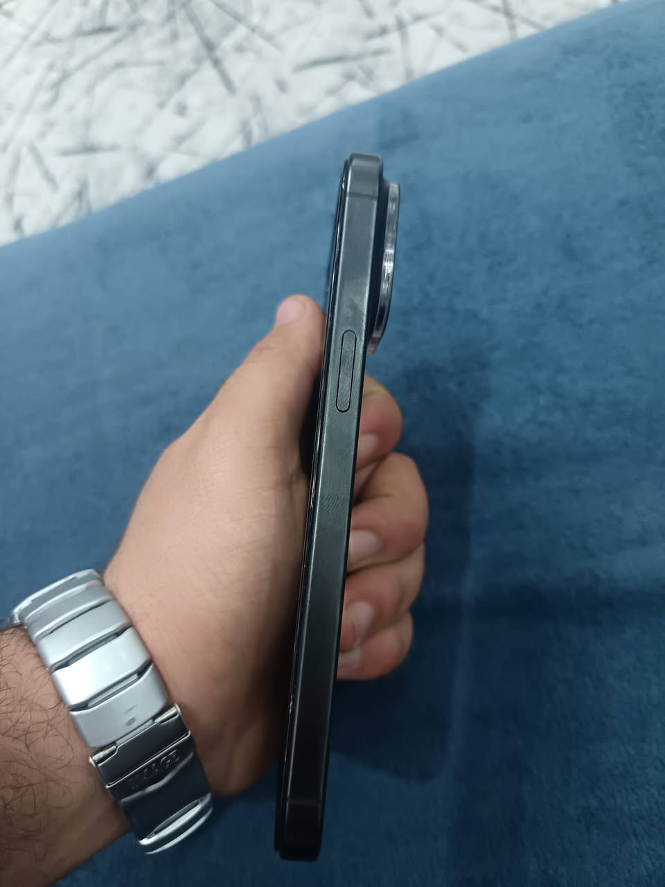 سَلامٌ عَلَيكُم
ايفون 15 برو ماكس لون اسود  بطارية 86 الشاشة مبدله اصليه ثلاث خيارات
السعر 750.وبي مجال بسيط
واتساب بهذا الرقم ***********
للاتصال بهذا الرقم 0773004367
