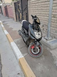 دراجه سكنس للبيع الدراجه شغاله عوزهه ترتيبات بسيطه السعر 250 077747998...