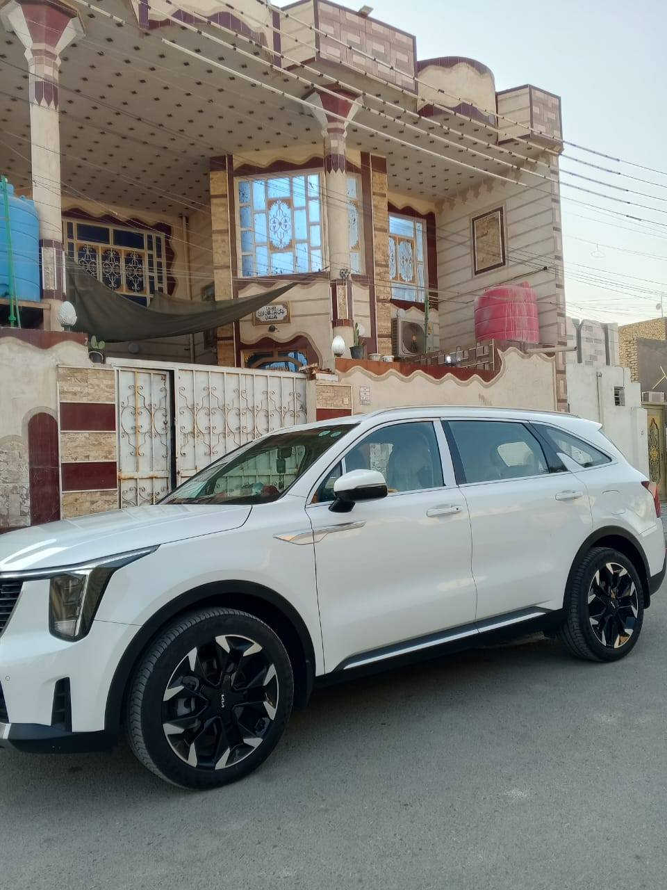 السلام عليكم
سورنتو مديل 2024 رقم اربيل ماشيه 12 الف السياره اخت الزيرو
كفاله عامه من كلشي 
كير ماوس 
جنطه كهربائية 
كامرة دوارة 
حساسات 
كشنات كهرباء 
لد نهاري 
شاشه متصله 
ويل 20 
بعد هواي موصفات بيها 
ام الضمان السياره شركه الراوي 
السعر 318 وبيها مجال للشراي 
السياره جديده مالت جناي 
*********** 
عنواني البصره
