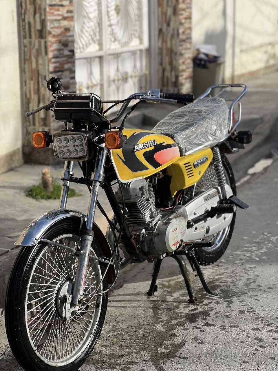 السلام عليكم دراجه تايكر للبيع السعر ٢٥٠ وبي مجال الرقم ***********
