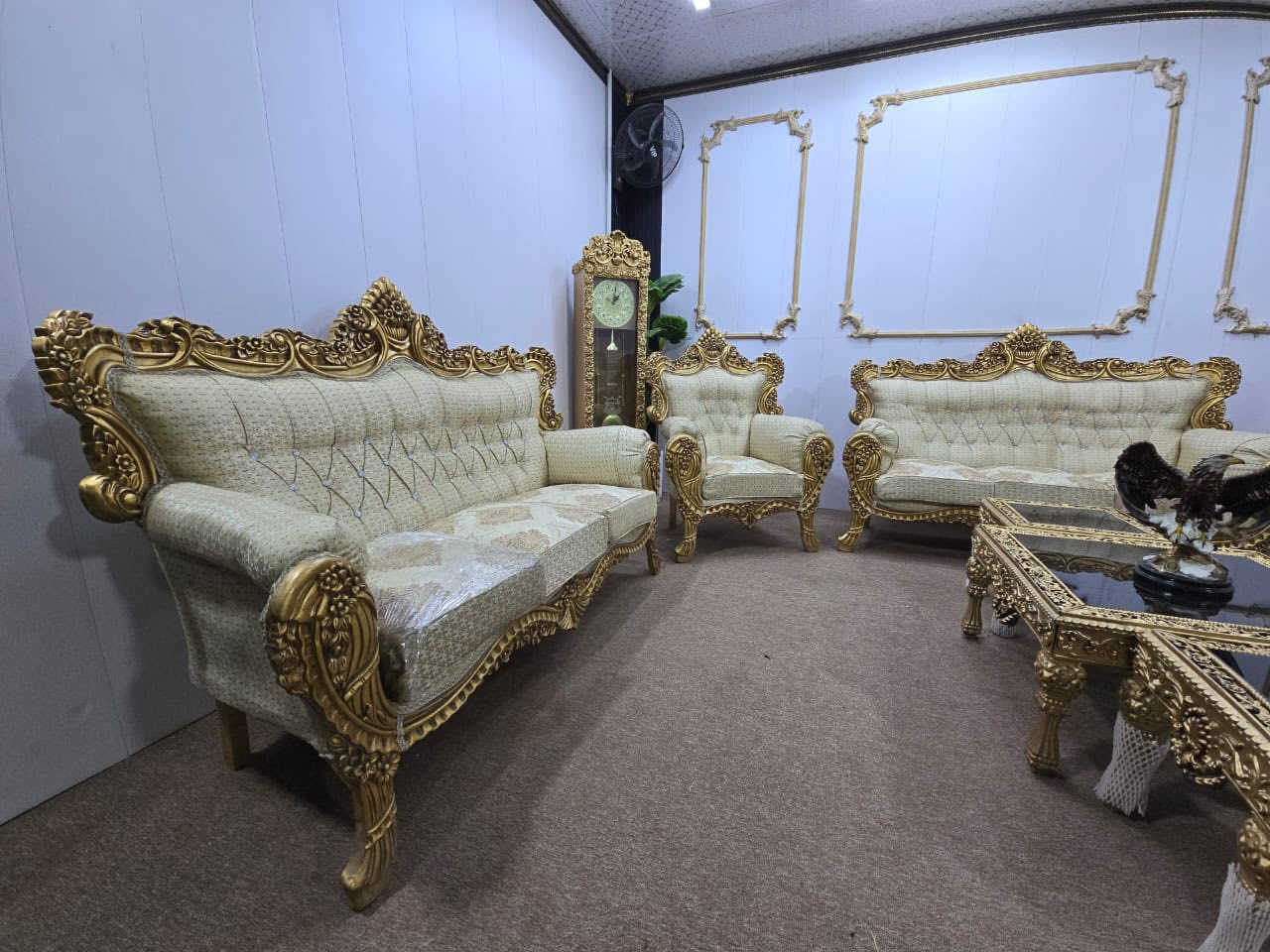 👑الملكي 👑نقد وصار اقساط بدون تحميل
✍🏻  
#القسط_الشهري_143_الف_فقط 
صفحتنا ع توك توك غرف نوم وأثاث زورنا ومتع عيونك😁🇮🇶

https://www.tiktok.com/@mohammadalaubaidi?_r=1&_t=ZS-93kHwvrYX5w

🧤يتوفر تخم ملكي فاخر مع كوشات وطبلات☺️
🧤 خشب. الجوز 🥥
🧤10 مقاعد
 استفسار اكثر زياره موقعنا الكائن 
رمادي تاميم قادسيه اولى قرب محطه الكهرباء
وقرب جامع معاذ بن جبل 
وراح أنزلك لوكيشن (موقع) https://maps.google.com/?q=33.411018,43.274105

او الاتصال☎️
***********
***********
