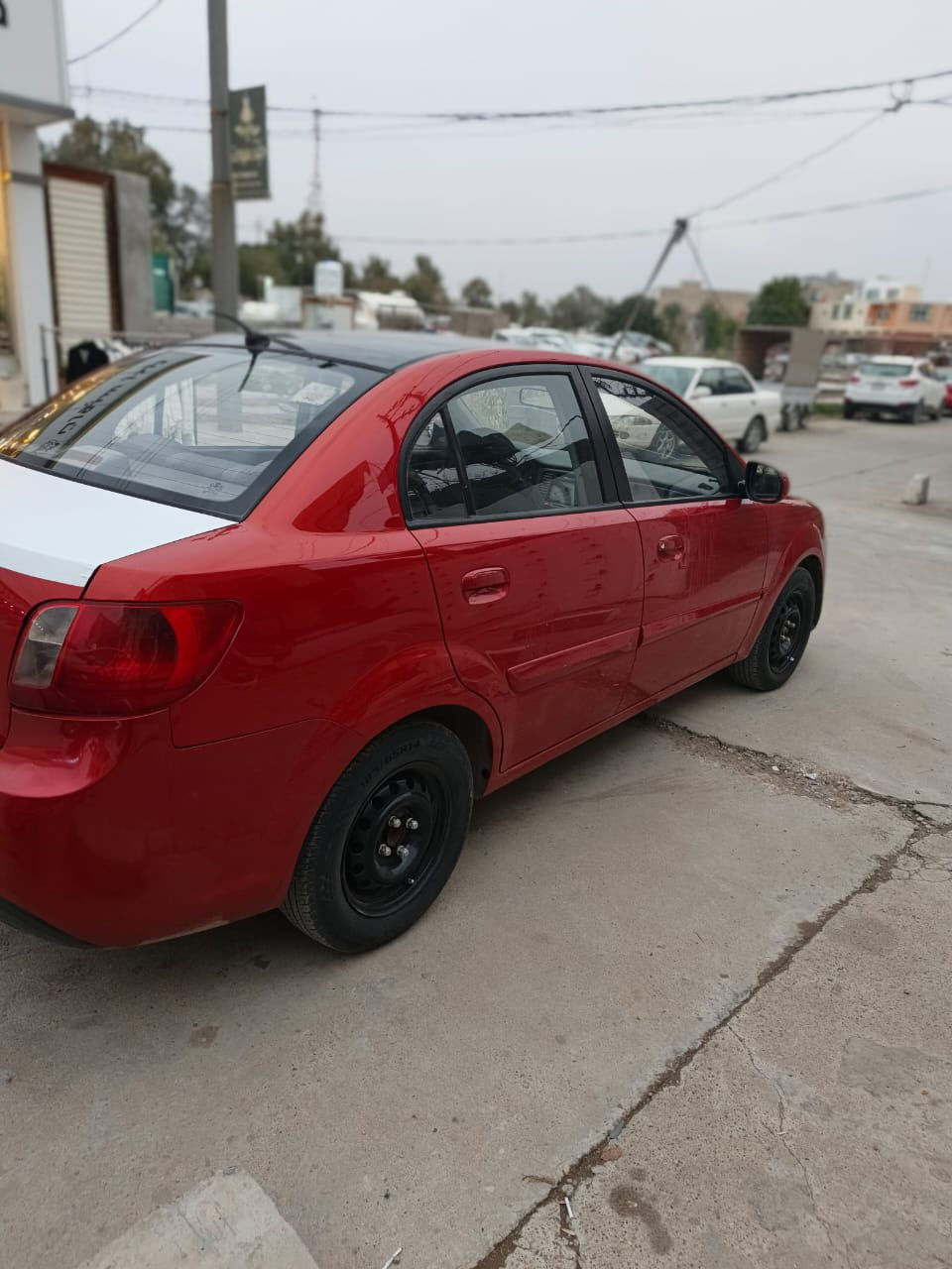 سلام عليكم 
للبيع 
كيا ريو 
موديل 2011
سنويه ورقم جديد 
تخم تايرات جديد 
صدر امامي خلفي جديد 
ماشيه64 حقيقي 
مكان السيارة دياله خانقين 
سعر 75وبي مجال 
***********
