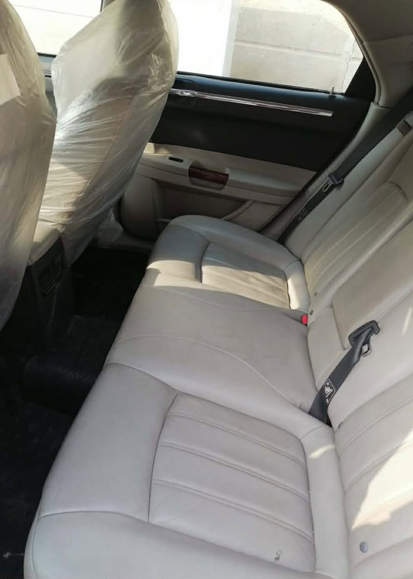 سلام عليكم وبامه مديل ١٠ ادوات  سياره كفاله فول محرك ٦سلندر كفاله من كصه. سياره جديده بيه فقط بطل وكف بيه طيحلك من سعر تصليح رقم نكلزيزي شرط لحاسبه متوم طبق لصل سياره قفل ٥٧ورقه رقم تلفون *********** وتساب بي
