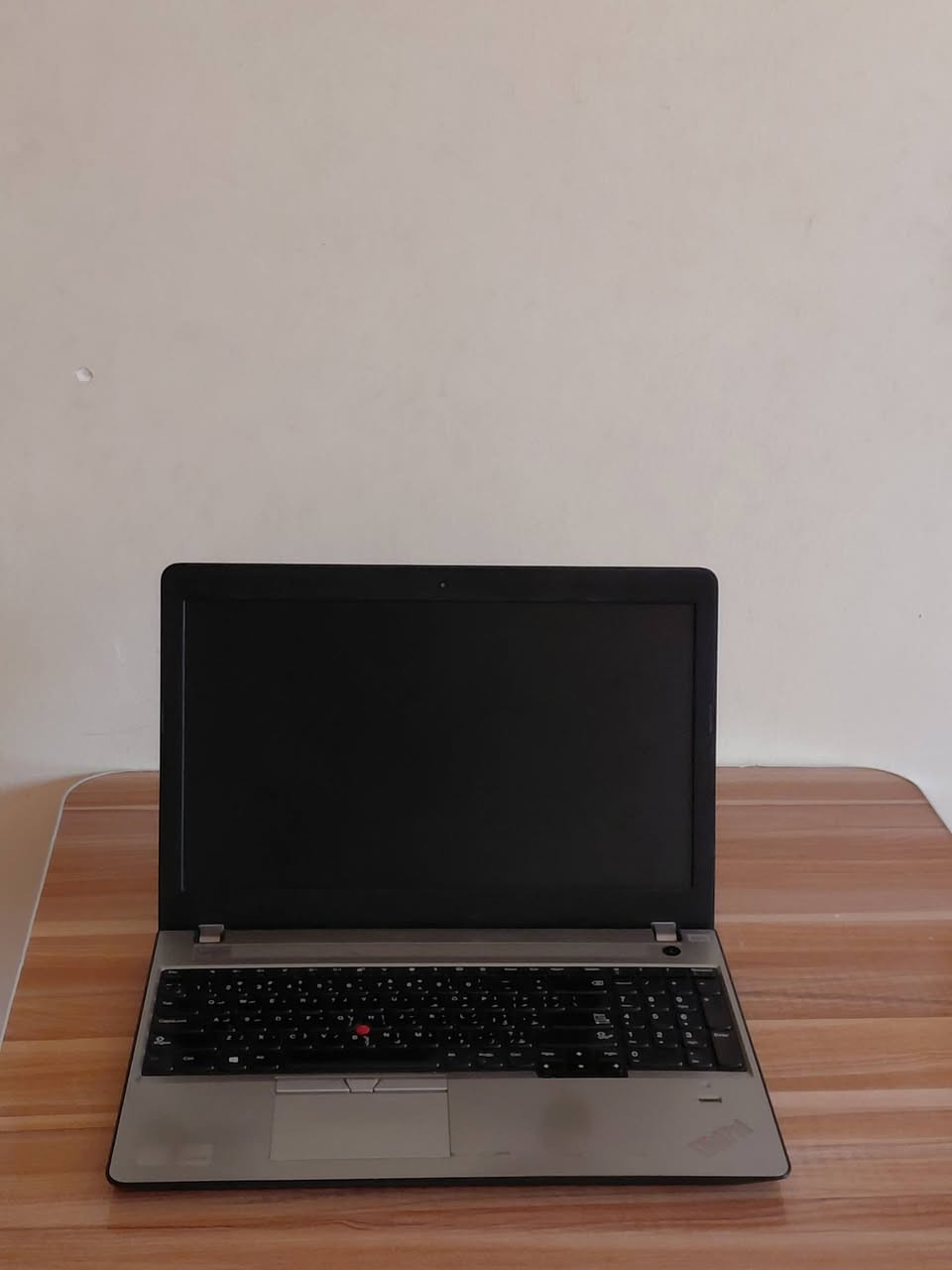 لابتوب مكتبي جيل سابع

لابتوب لينوفو E570 للاعمال المكتبية

مواصفات

معالج: Intel Core i7-7500U
كرت: nVidia GTX 950M 2GB
رام: 16GB DDR4 قطعتين 8GB 2400MT/s
شاشة: 15 انج اتش دي 1366x768 بنل TN

يجيك وياه جنطة وماوس.

بيه مجال للطيبين. توصيل متوفر جميع المحافظات.


**إذا كنت صاحب هذا الإعلان وتريد حذفه لأي سبب، رجاءا أرسل رسالة إلى الدعم الفني**