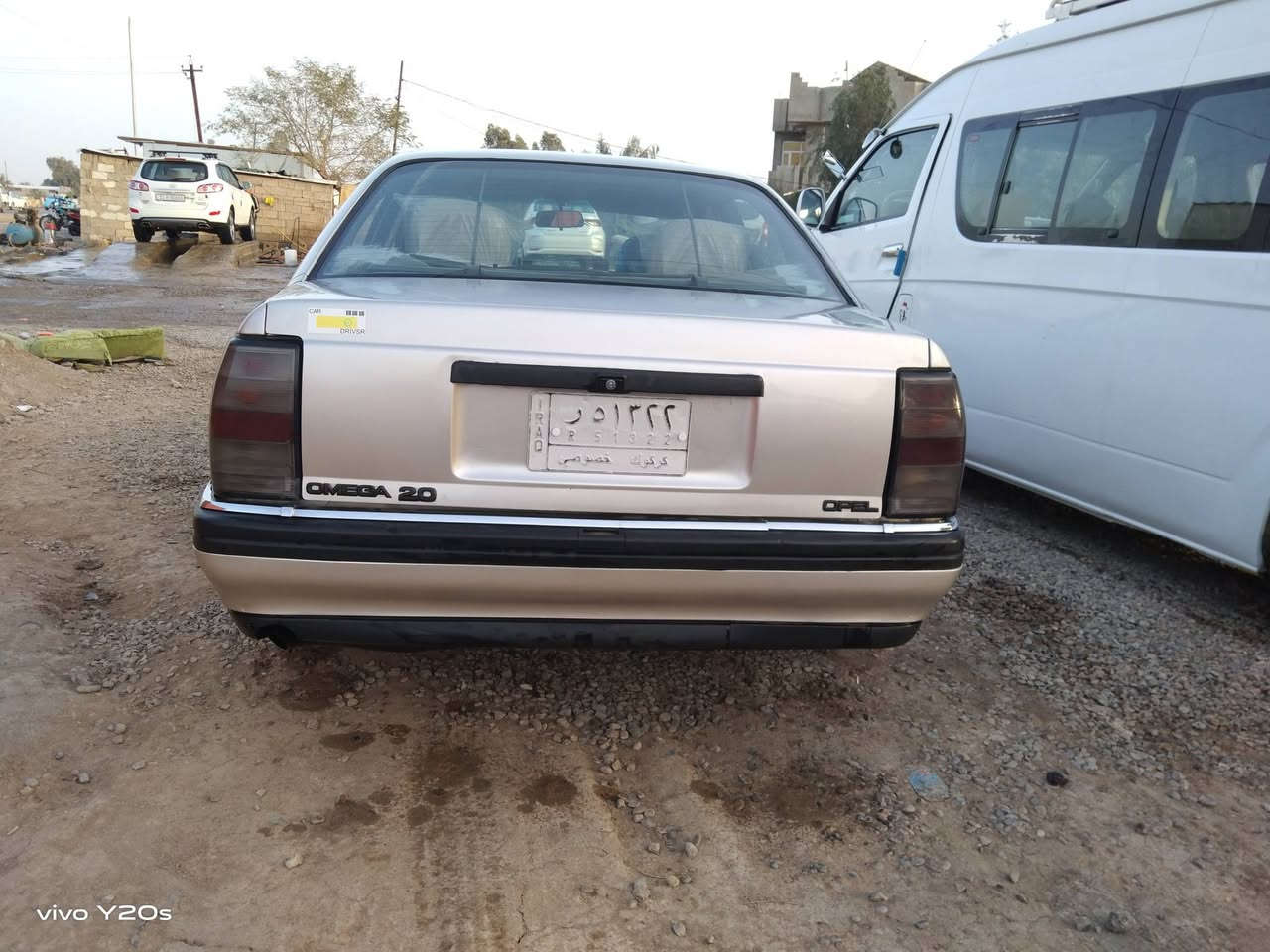 السلام عليكم
اوپل اوميكا موديل 1991
لون اصفر ذهبي 
محرك 20 
گير عادي 
رقم كركوك 
مشروع موازي 
مصبوغة صبغ درجة اولى 
كهربائيات كاملة 
غرفة نضيفة 
تخكم تاير 
صدر جديد كامل 
فتحة بالقمارة سلايد روف 
شاشة جديدة كلة شغال 
فراش صندوگ جديد 

تخم دسكات جديد 
ABS شغال 
سيارة حلوة احلى من الصور 

سعر 35 وبيها مجال 
مكان ديالى كنعان 
للأستفسار ***********
