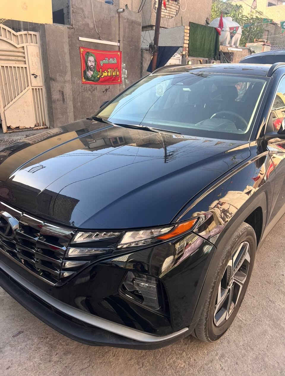 � للبيع | هيونداي توسان 2024 هايبرد (Hybrid)

✨ مواصفات كاملة 

✅ تشغيل بصمة (Keyless Start)
✅ رادار تنبيه
✅ تدفئة مقاعد
✅ السيارة مكفولة
✅ تحويل الملكية في اليوم التالي باسم المشتري
✅ ضربة خفيفة جدًا، موضحة بالصور بكل شفافية

💰 السعر النهائي: 220 ورقة (22,000 دولار)

📍 الموقع: بغداد

السيارة نظيفة وجاهزة للفحص في أي مكان، وما تحتاج أي مصروف.

📞 للاستفسار والاتصال : 
*********** بغداد, العراق
