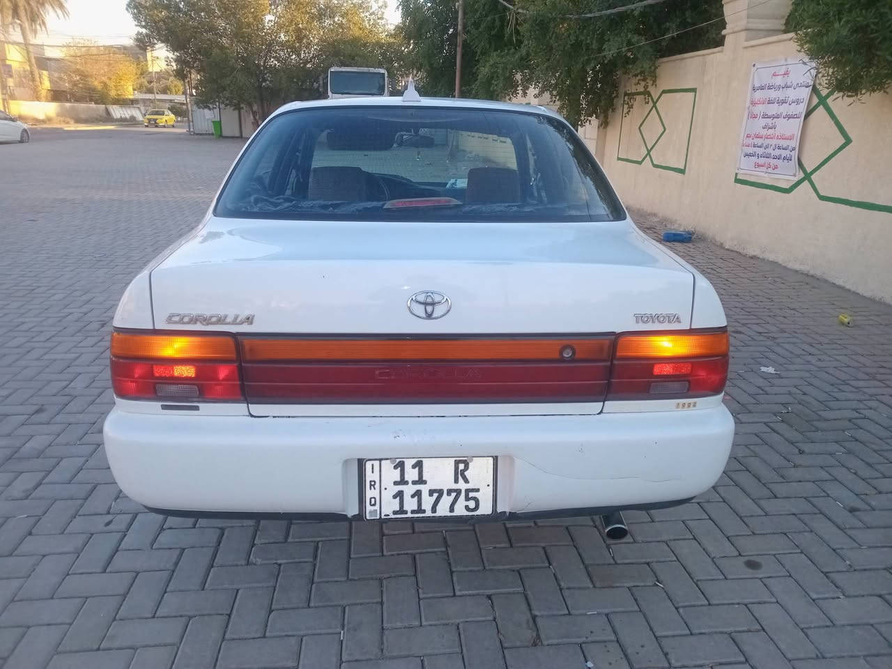 السلام عليكم ،،، للبيع تويوتا كورلا موديل 1994 محور بالإمارات شركه الغسق كير اوتوماتك باسمي الرقم الدولي هزه جديده سنويه لغايه ٢٠٣٠السياره كلها على البلاد فقط  صار بيها حرق وكصيت من الإمارات بجم كامل حولت كل الأغراض مال بجم كامل مع الدشبول مع التبريد كلها يسرى بلاد يعني كصه بلاديه يسرى مال سياره 1600 بلادي مع الفريز كلها *********** السياره حلوة وناعمه ومابيها اي نقص مكان السيارة بغداد العامريه السعر 57$ السياره  مكفوله من الصبغ والضربه ماعدا صبغ ألبجم قبل الحرق مكفوله عام تخم تاير مع ويل كب داخل بلاد كهربائيات توب واي خلل بالسياره مستعد انزل من سعرها *********** وتحياتي للجميع
