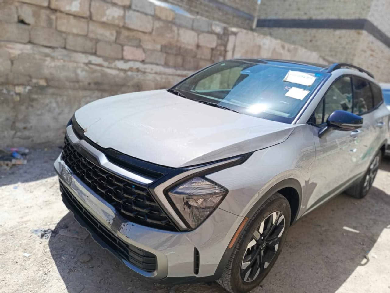 سبورتج xline 
وارد امريكي موديل 2023
 بدون رقم دخول جديد 
بصمه
تشغيل عن بعد
سايد بريك بصمه
نظام ترحيب
شحن وايرليس
رادارات
كشنات جلد 
حساسات وكاميرا دواره
محرك 2500
فور ويل
كشن السائق كهرباء 
تدفئة كشنات
تحديد مسار
تبريد قطعتين
مانع انزلاق
نزول منحدرات
نظام abs
نظام فحص ضغط الاطارات 
وضعيات قيادة
فول تحكم ستيرن
لد امامي خلفي
نقاط عمياء
ويل كب كروم
اوتو هولد 
اوتو ستوب
السيارة جديده
 بيع او مراوس نتطي فرق 
*********** بغداد, العراق
