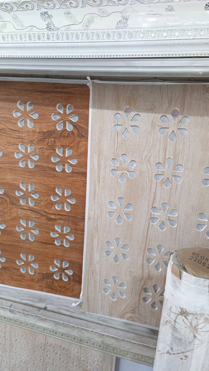 سلام عليكم يتوفر لدينا مواد سقوف ثانوية جملة ومفرد سعر المتر ب 3 ونص ويتوفر لدينا تغليف جداري وبديل الرخام وبديل الخشب وسحبات كورنيش وجبس بورد يتوفر لدينا خدمة التوصيل لجميع مناطق البصرة للاستفسار *********** راسلني واتساب ادزلك الالوان 