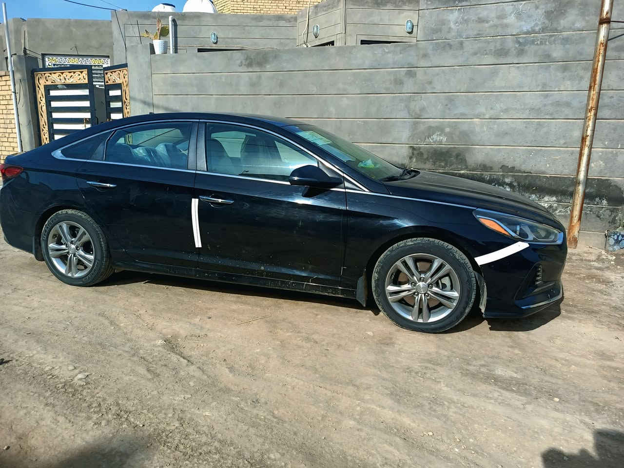 السلام عليكم 
#هونداي_سوناته موديل 18 امريكيه

#تفاصيل

تحكم ستيرن 

مكينه و كير نضيفات محرك 2400

ردارات

كامره خلفيه

هاند بريدك بصمه

تشغيل بصمه

تبريد شغاله

لايت زنون 

حساسات خلفيه

وبعد بيه مواصفات السياره نضيف بمعنى الكلمه حادثه امبدل باب بامريكه و حادثه بالعراق بس الهلا مال الجاملغ لي بجه الباب الخلفي بارد و الباقي كفاله 

الاستفسار اكثر اتصال ع الرقم
***********
‏‪***********‬‏
