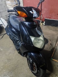 سكنس نثية للبيع عوزها كهربائيات السعر ٢٠٠ للاتصال على 07783490467