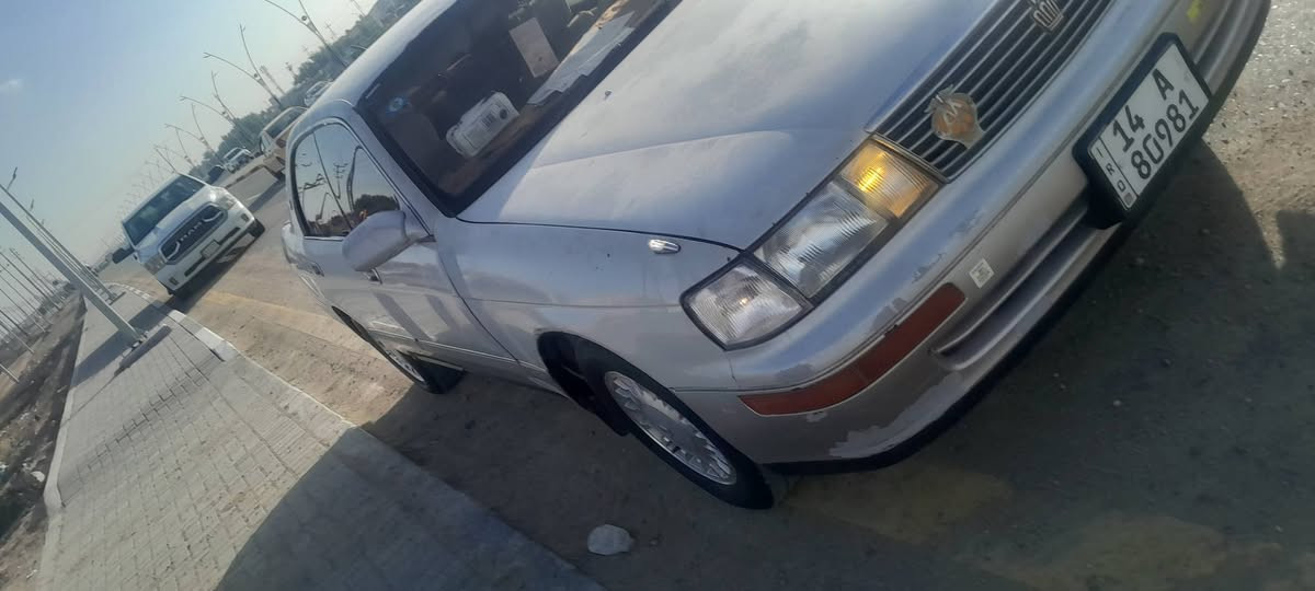 سلام عليكم من رخصت الدمن المحترم البيع موديل ٩٢ بطه مكفوله كص اونقل اوصبق مكفوله مكينه كير اوحداديه تبريد امامي خلفي سايد بريك شقال جام خزن ثلاجه وره  سنويه بسمي الحد ٣٠ كواتم كزوز بيه موجودات السياره عله وضع اليابان العنوان البصره الزبير السعر ٦٠ الهاتف ***********
