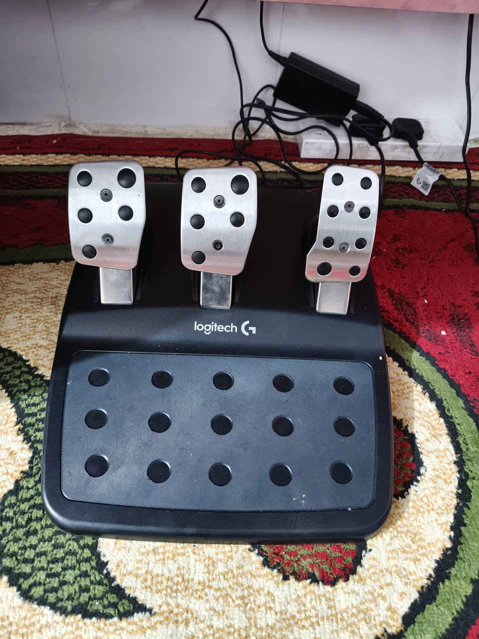 اخون توفر عندي دركسون للبيع شرط نضيف عنوان ناصريه مركز رقم 
الهاتف ***********9 هاذ الرقم فقط واتساب خط متوقف توصيل متوفر ال انحاء العراق والسعر 275 ويدلل الشراي
