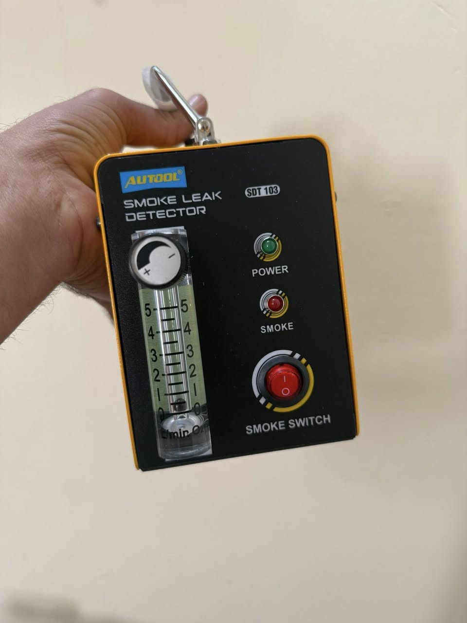 السلام عليكم من رخصة مشرفين الكروب المحترمين
جهاز فحص التسريب جديد غير مستخدم كامل الملحقات


**إذا كنت صاحب هذا الإعلان وتريد حذفه لأي سبب، رجاءا أرسل رسالة إلى الدعم الفني**