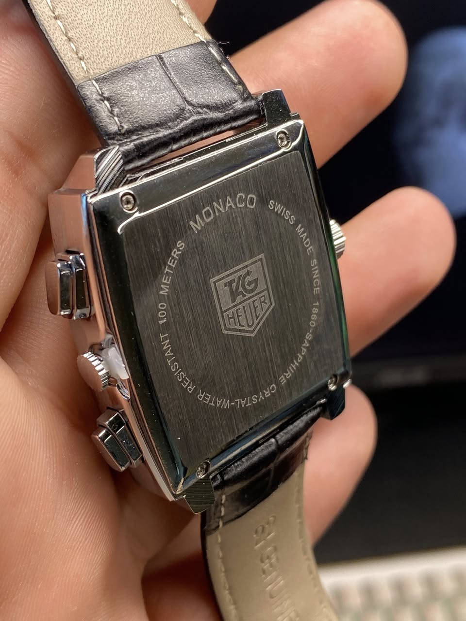 تاك هير 🇨🇭قطعه مرتبه ماستر درجى اول
مختومه بالكامل سناتر كله شغال ستوب وج مكينه كوارتز 
مع العلبه المختومه و سير اصلي جديده غير مستخدمه قطر 40 ملم

السعر 75 مع التوصيل لكل العراق


**إذا كنت صاحب هذا الإعلان وتريد حذفه لأي سبب، رجاءا أرسل رسالة إلى الدعم الفني**